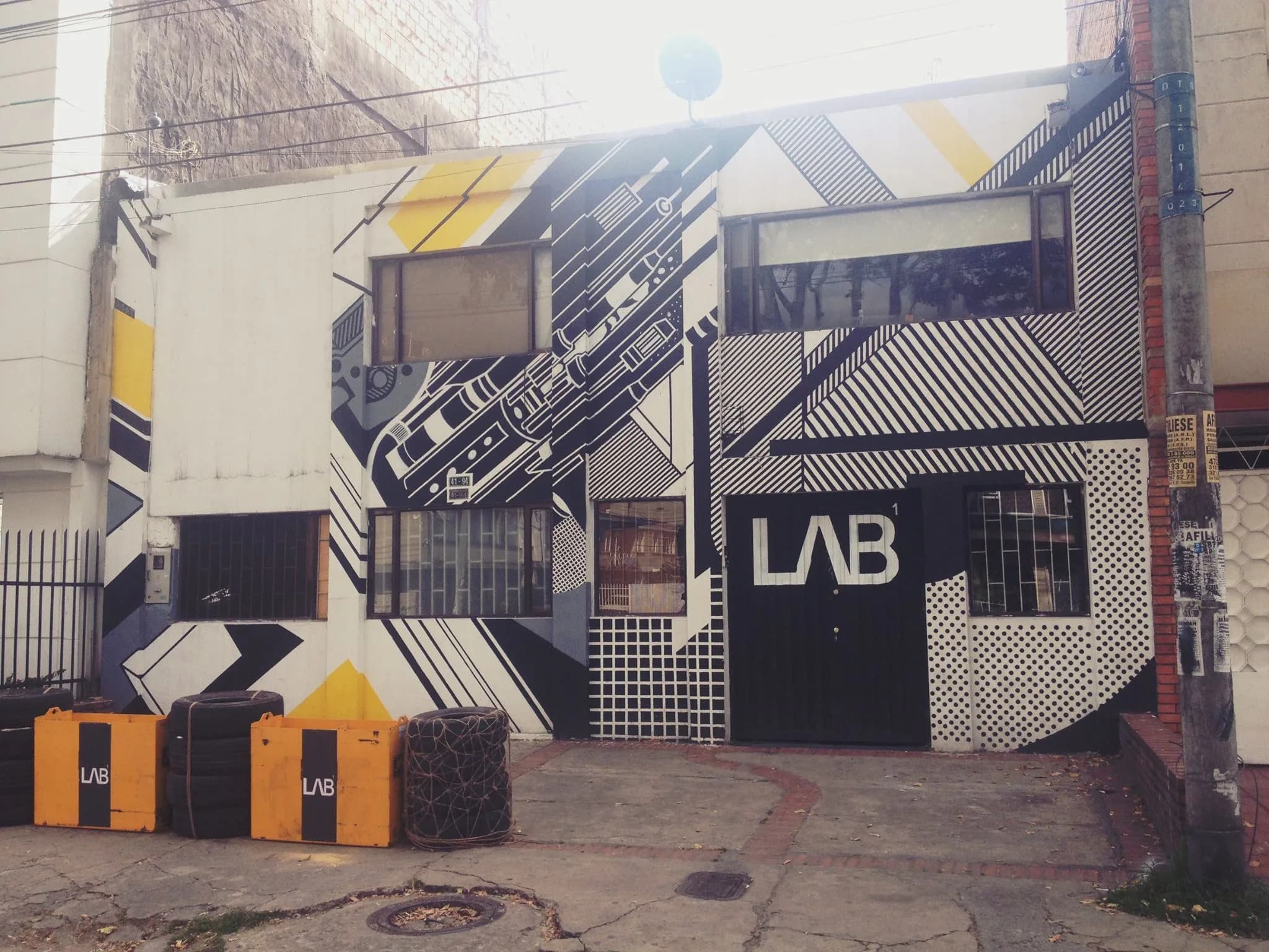 LAB1 facade evolution: first mural and second phase 1